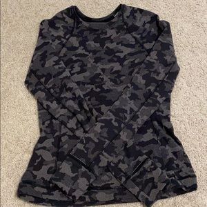 Lululemon top